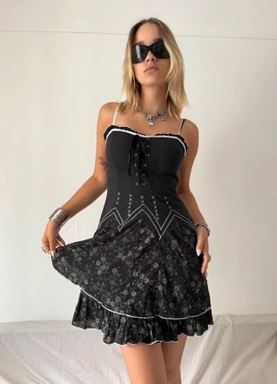 Y2K gothic black floral print lace up corset mini dress, marca: Vintage Dressing, estado: Muy bueno, tamaño: S / 36 / 8, 13,00 €, 14,35 € Protección al comprador incluida