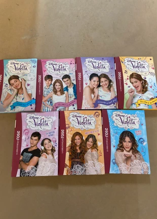 Livres Disney Violetta, marca: Hachette Jeunesse, estado: Muito bom, tamanho: Tamanho único, €12.00, €13.30 inclui Proteção do Comprador