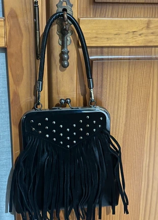 Bolso pequeño con flecos y tachuelas tendencia, marca: Local, estado: Muy bueno, 14,95 €, 16,40 € Protección al comprador incluida