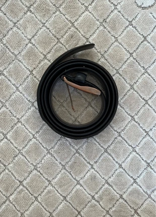 Ceinture Noir - Hugo Boss, merk: Hugo Boss, staat: Goed, maat: Aanpasbaar, € 6,00, € 7,00 inclusief Kopersbescherming