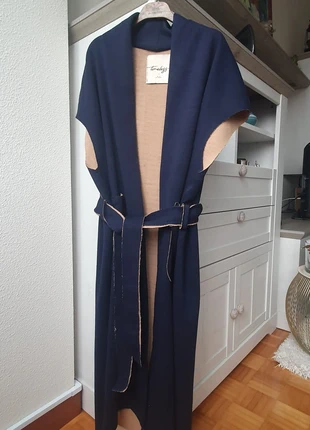 Chaleco largo con cinturon Timeless, brand: Timeless, condizioni: Ottime, taglia: L / IT 44 / EU 40, €20.00, €21.70 include la Protezione acquisti