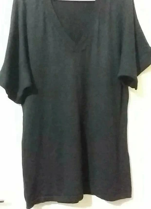 Pull noir col V Camaïeu - manches courtes - Tai lle XL, marque: Camaïeu, état: Très bon état, taille: XL / 42 / 14, 7,00 €, 8,05 € Protection acheteurs incluse