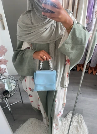 Mini sac à main perlée satinée, brand: Primark, condizioni: Buone, €2.00, €2.80 include la Protezione acquisti