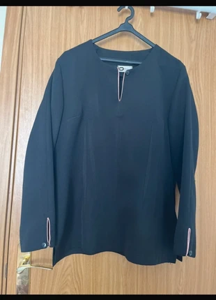 Blusa preta cintada vintage Cristian lay, merk: Cristian Lay, staat: Heel goed, maat: XL / 42 / 14, € 7,50, € 8,58 inclusief Kopersbescherming