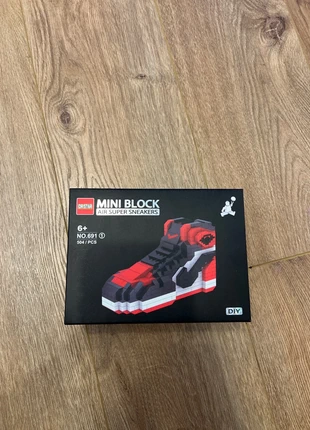 Dr. Star Mini Block - Build Your Own Sneaker Toy - Jordan 1 Chicago, brand: Dr Star, condition: New with tags, size: One size, £25.00, £27.30 includes Buyer Protection