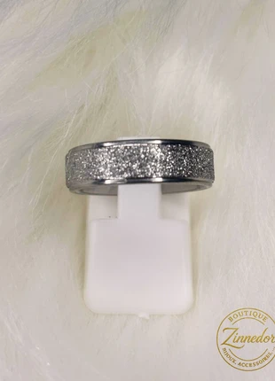 Bague acier inoxydable pailleté argenté (BA052), marque: Articles, état: Neuf sans étiquette, taille: 17,3 mm, 6,00 €, 7,00 € Protection acheteurs (Pro) incluse