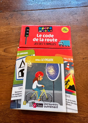 Récré en'boîte Le code de la route Jeu des 7 familles dès 7 ans - COLLECTIF  - Librairie L'Armitière