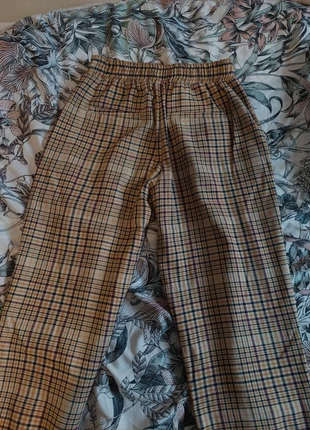 Pantalon Tartan Bershka taille 32/34, marque: Bershka, état: Bon état, taille: XS / 34 / 6, 3,00 €, 3,85 € Protection acheteurs incluse