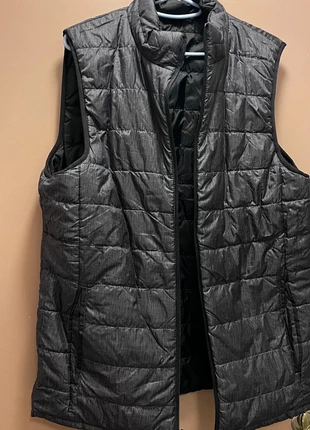Gilet sans manches matelassé réversible noir/gris, brand: Inconnu, condition: New without tags, size: L, €10.00, €11.20 includes Buyer Protection