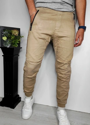 Pantalon beige cargo Bershka T.XS, marque: Bershka, état: Très bon état, taille: XS, 15,00 €, 16,45 € Protection acheteurs (Pro) incluse