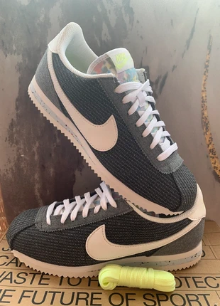 Magnifiques Nike Cortez “ prenium recycled Canvas pack, marque: Nike, état: Neuf sans étiquette, taille: 39, 63,00 €, 66,85 € Protection acheteurs incluse