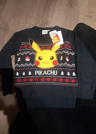 Pull garçon 👦 pokemon Noël, merk: pull pokemon Noël 🎅, staat: Nieuw met prijskaartje, maat: 10 jaar / 140 cm, € 10,00, € 11,20 inclusief Kopersbescherming