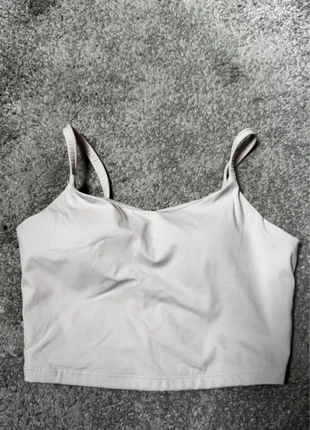 Sporttop, brand: Shein, condizioni: Ottime, taglia: M / IT 42 / EU 38, €1.50, €2.28 include la Protezione acquisti