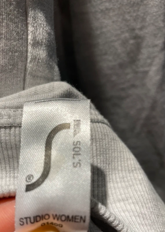 Sweat gris femme de marque Studio Woman taille XL en très bon état - photo numéro 4