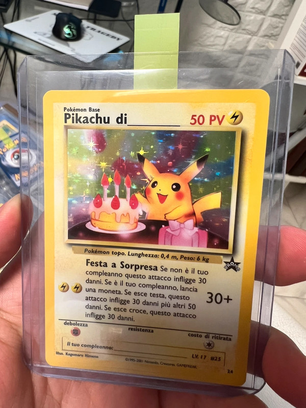 Carta Pokémon Pikachu di compleanno black star promo NM