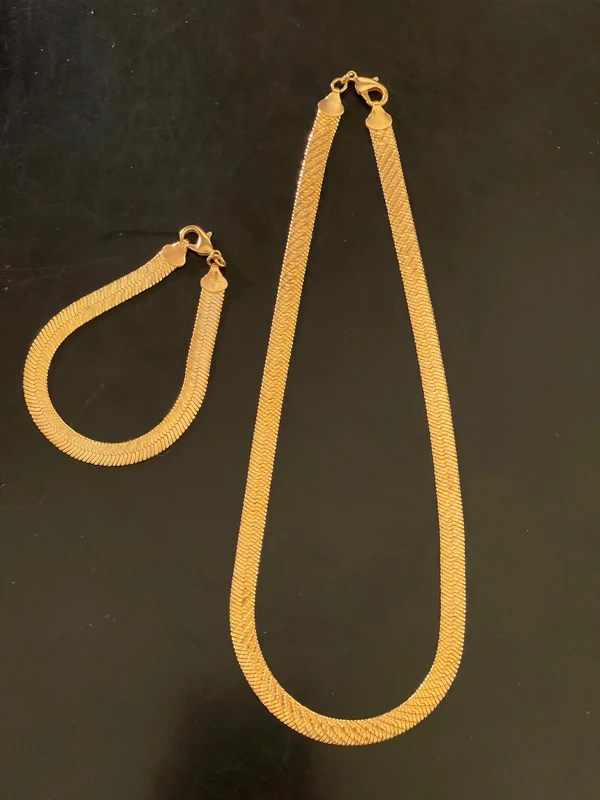 Ensemble collier et bracelet doré