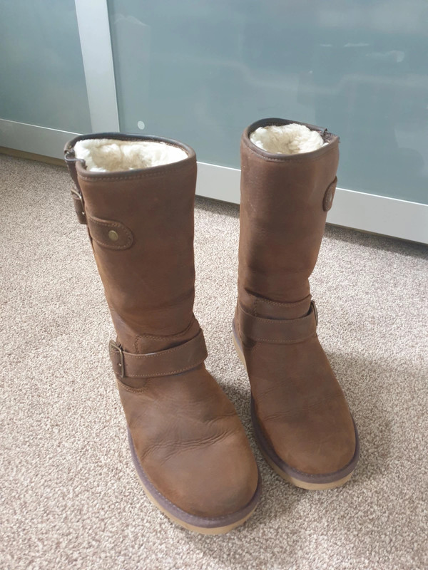 Ugg deals kensington ii