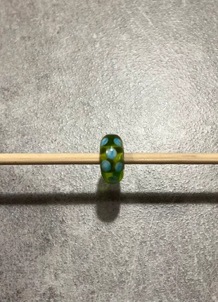 Trollbeads green with blue dots bead, marque: Trollbeads, état: Très bon état, 12,50 €, 13,83 € Protection acheteurs incluse