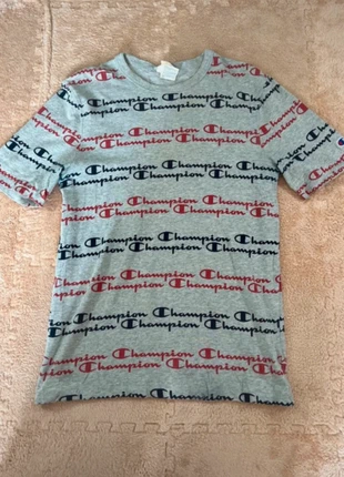 Lot de deux t-shirt Champion | Taille S | Très bon état, marque: Champion, état: Très bon état, taille: S, 3,00 €, 3,85 € Protection acheteurs incluse