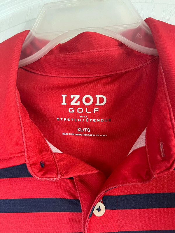 Izod Golf Men’s Red Polo Size XL.  2890 2