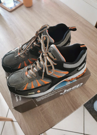 Chaussure de securite jeep outlet