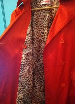 Chaqueta roja brillo saten, merk: Silmar fashow, staat: Heel goed, maat: XL / 42 / 14, € 6,00, € 7,00 inclusief Kopersbescherming