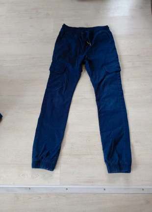 Pantalon cargo bleu foncé , merk: Gémo, staat: Heel goed, maat: XS, € 3,00, € 3,85 inclusief Kopersbescherming