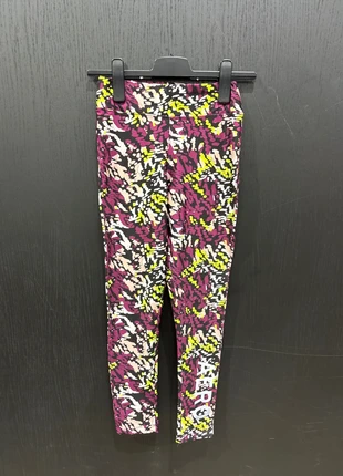 1. Sportbroek broek fitnessbroek legging, merk: Aero, staat: Heel goed, maat: XS / 34 / 6, € 8,00, € 9,10 inclusief Kopersbescherming