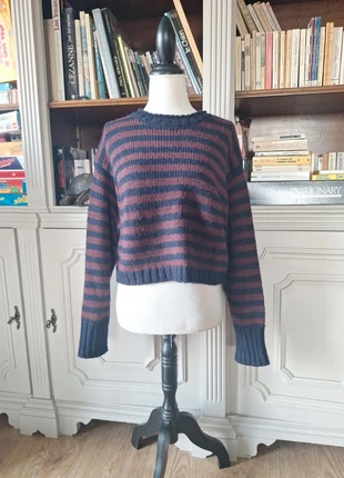 Crew neck jumper
with chunky trims in purple stripe, marque: ASOS Design, état: Neuf sans étiquette, taille: S / 36 / 8, 7,00 €, 8,05 € Protection acheteurs incluse