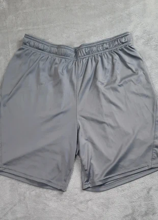 Short court de sport fitness CrossFit Under Armour - Gris - Taille L Homme, marque: Under Armour, état: Très bon état, taille: L, 15,00 €, 16,45 € Protection acheteurs incluse