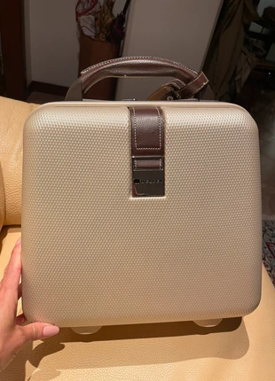 Beauty case Delsey con dettagli in pelle,m e combinazione, brand: DELSEY, condition: Very good, €50.00, €53.20 includes Buyer Protection