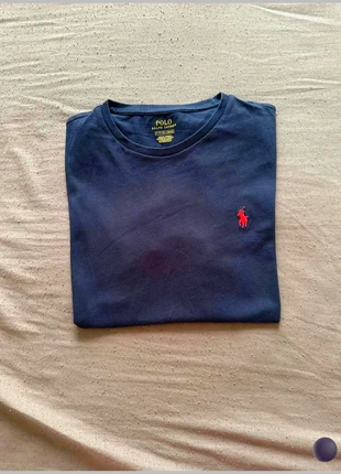 T-shirt Polo Ralph Lauren bleu marine brodée rouge taille S, merk: Ralph Lauren, staat: Heel goed, maat: S, € 20,00, € 21,70 inclusief Kopersbescherming