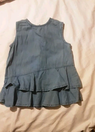 Jeans top, merk: Denim Co, staat: Heel goed, maat: 4 jaar / 104 cm, € 1,00, € 1,75 inclusief Kopersbescherming