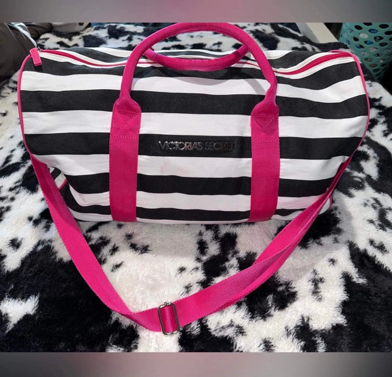 Victoria secret duffle bag 2