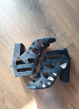 Sacha blockheels, marque: Sacha, état: Bon état, taille: 38.5, 5,00 €, 5,95 € Protection acheteurs incluse