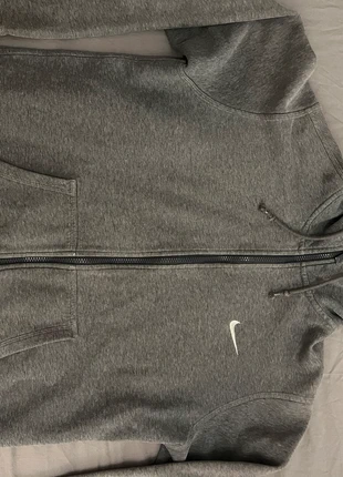 Zip Nike gris , brand: Nike, condizioni: Buone, taglia: L, €20.00, €21.70 include la Protezione acquisti