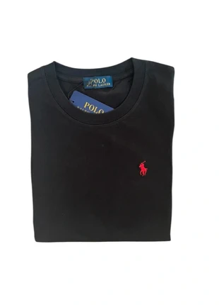 Ralph Lauren Black T-Shirt with Red Logo - Small, merk: Ralph Lauren, staat: Nieuw met prijskaartje, maat: S, € 41,99, € 44,79 inclusief Kopersbescherming