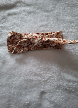 Haarbandje tot en met maat 74, merk: Handgemaakt, staat: Nieuw zonder prijskaartje, € 2,00, € 2,80 inclusief Kopersbescherming