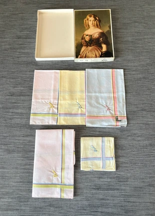 Lot de 5 mouchoirs - coloris rose, jaune et bleu - brodé J - état comme neuf, marca: Winkler, estado: Muy bueno, 5,00 €, 5,95 € Protección al comprador incluida