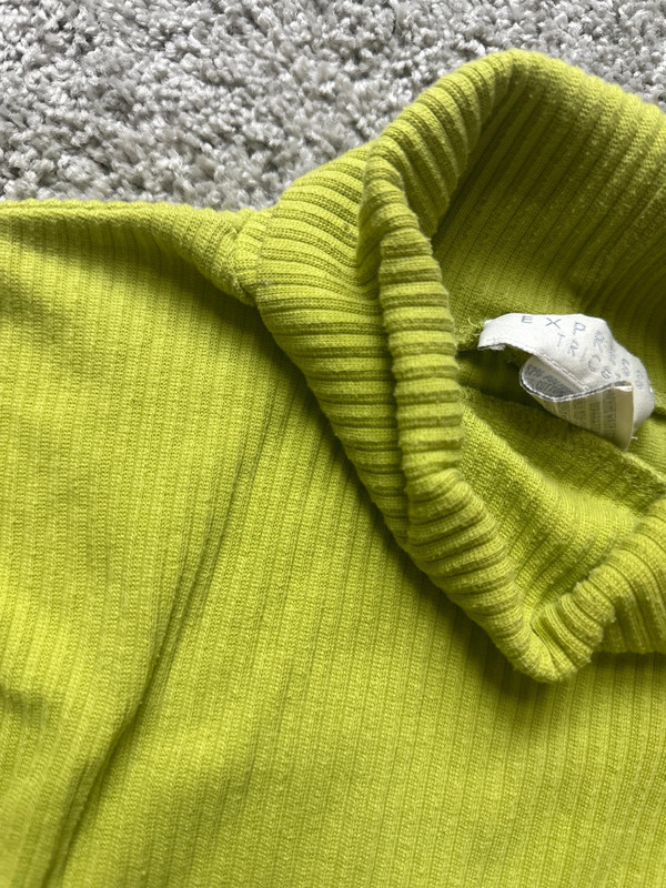 Green Express Turtleneck 3