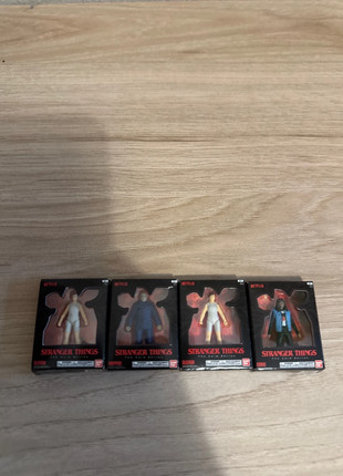 4 x mini brands stranger things, marque: Stranger Things, état: Neuf avec étiquette, taille: Taille unique, 3,99 €, 4,89 € Protection acheteurs incluse