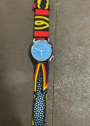 Montre femme afrochic avec coffret, marque: Fabrication Artisanale, état: Neuf sans étiquette, 15,00 €, 16,45 € Protection acheteurs incluse