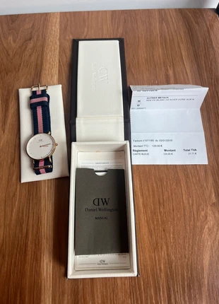 Montre Femme Daniel Wellington en Nylon Bicolore, marke: Daniel Wellington, zustand: Neu, größe: Einheitsgröße, 55,00 €, 58,45 € inklusive Vinted-Käuferschutz