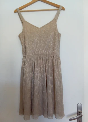 Robe dorée , brand: Clockhouse, condition: Very good, size: M / 38 / 10, €3.00, €3.85 includes Buyer Protection