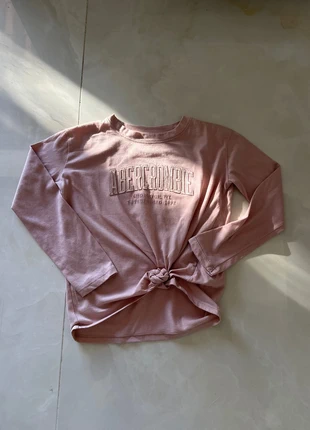 T-shirt Abercrombie kids, marque: Abercrombie & Fitch, état: Très bon état, taille: 7 ans / 122 cm, 5,00 €, 5,95 € Protection acheteurs incluse