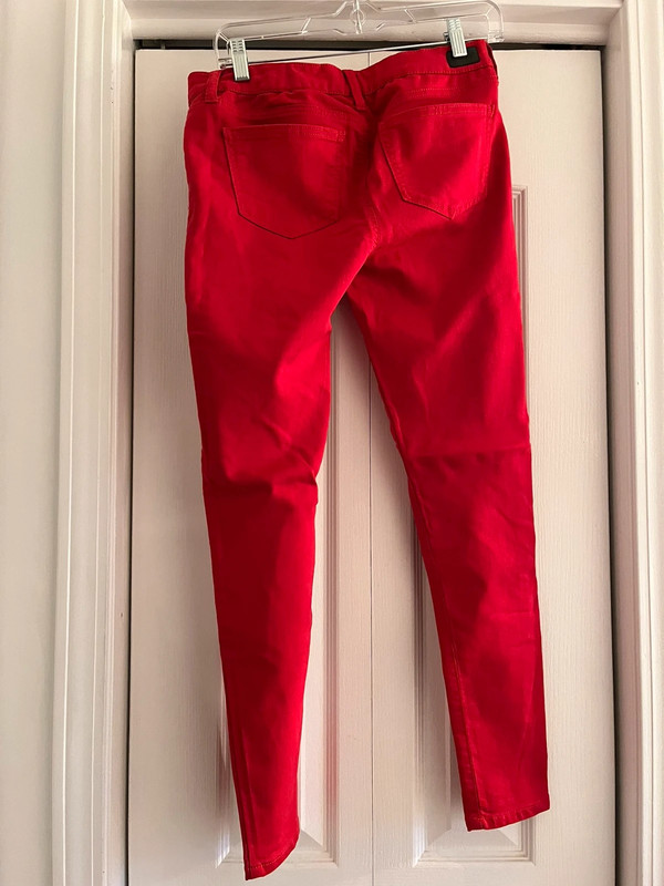 Red skinny jeans 2