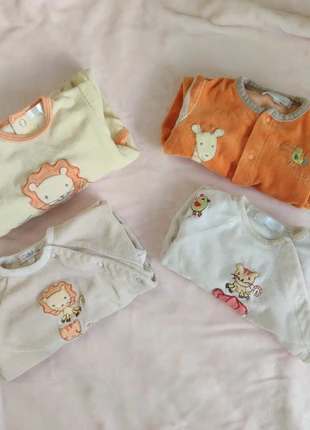 Lot de 4 pyjamas Kiabi taille 1 mois, marke: Kiabi, zustand: Sehr gut, größe: Bis zu 1 Monat / 50, 3,00 €, 3,85 € inklusive Vinted-Käuferschutz