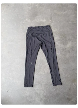 Legging Lululemon - Taille 8/L, merk: Lululemon, staat: Heel goed, maat: L / 40 / 12, € 24,00, € 25,90 inclusief Kopersbescherming