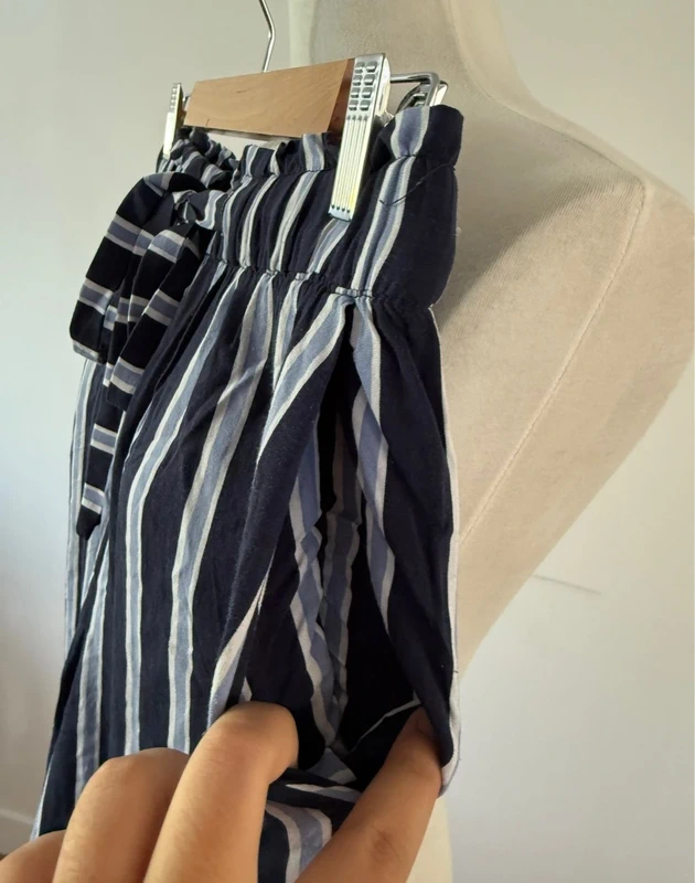 Joli pantalon fluide L/40 - photo numéro 3