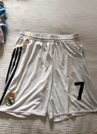 2003/04 - Real Madrid (L) RAUL7, brand: adidas, condition: Very good, size: L, €42.00, €44.80 includes Buyer Protection
